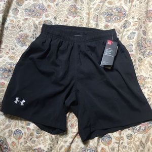 Under Armour heat gear fitted shorts, size S, NWT
